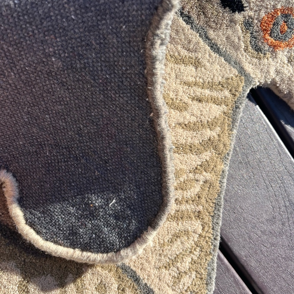Lion Oushak Rug - Picture 6 of 6